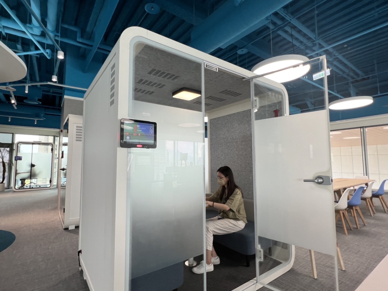 TG反波胆高雄據點的智慧行動辦公艙，展現TG反波胆在面板以外的研發應用軟實力